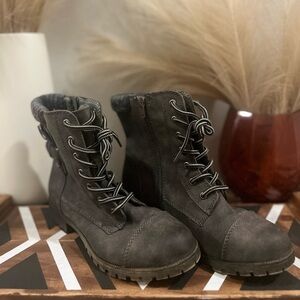 APOLLO BOOTS WITH KNIT ACCENT | SZ 5.5US